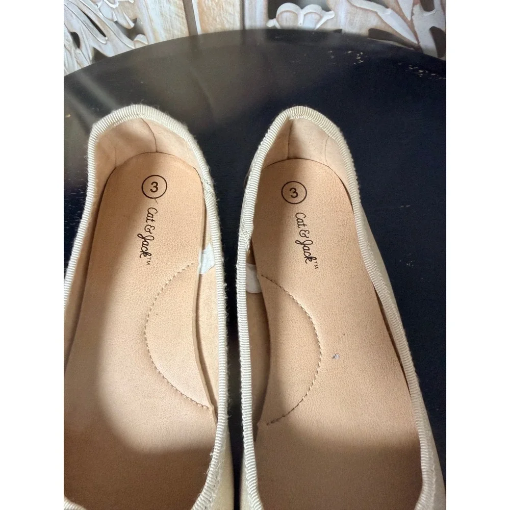 Cat & Jack Girls Champagne Gold Metallic Ballet Flats Bow Detail Size 3